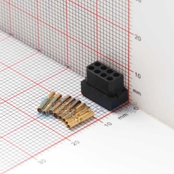 M80-8880805-矩形连接器 - 自由悬挂，面板安装-云汉芯城ICKey.cn