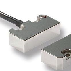 OMRON/欧姆龙 距离传感器 F3S-TGR-NSMR-21-02